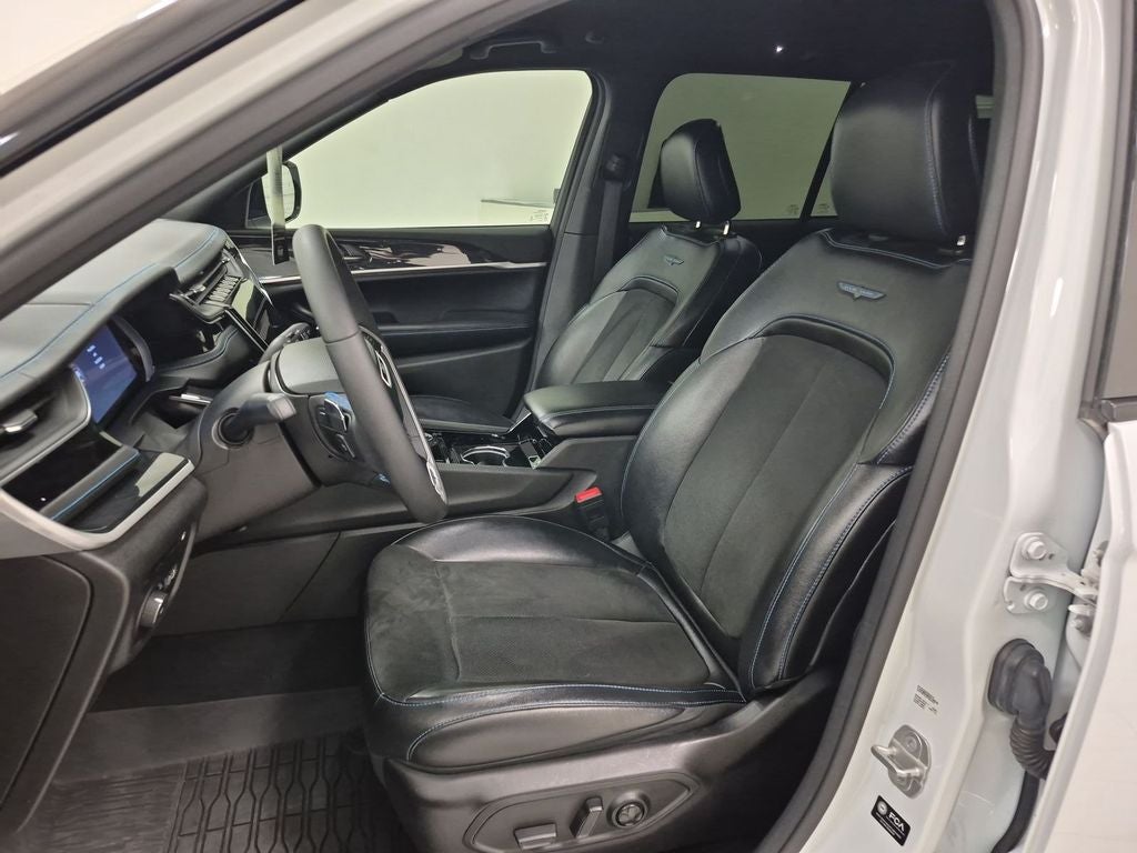 2022 Jeep Grand Cherokee 4xe Trailhawk