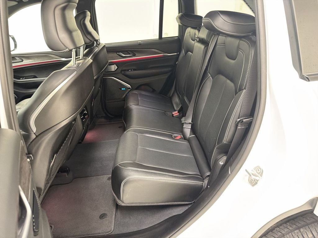 2023 Jeep Grand Cherokee 4xe Overland