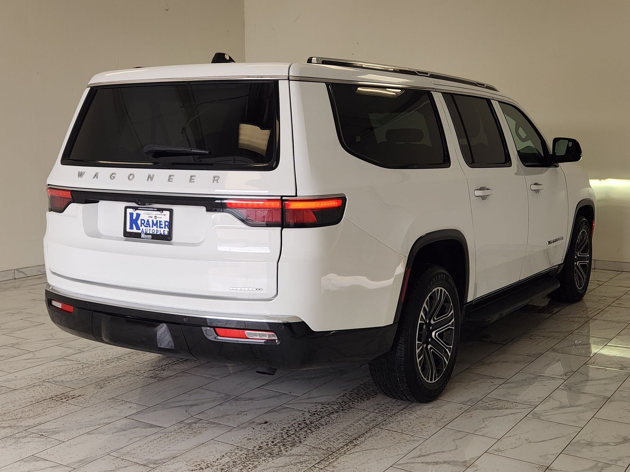 2024 Jeep Wagoneer L Series II