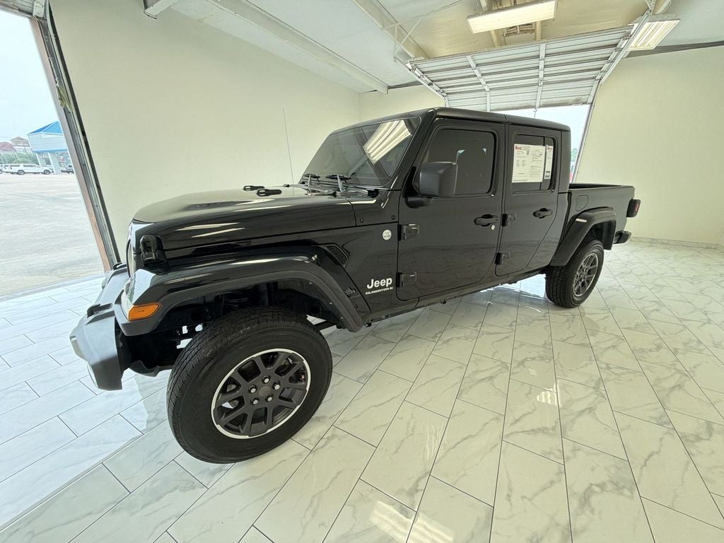 2023 Jeep Gladiator Overland