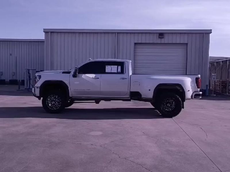 2024 GMC Sierra 3500HD Denali Ultimate