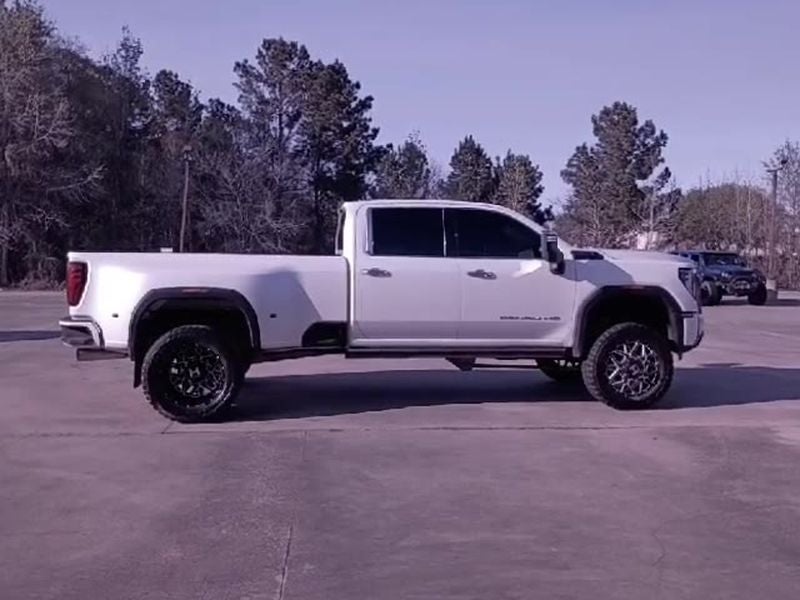 2024 GMC Sierra 3500HD Denali Ultimate