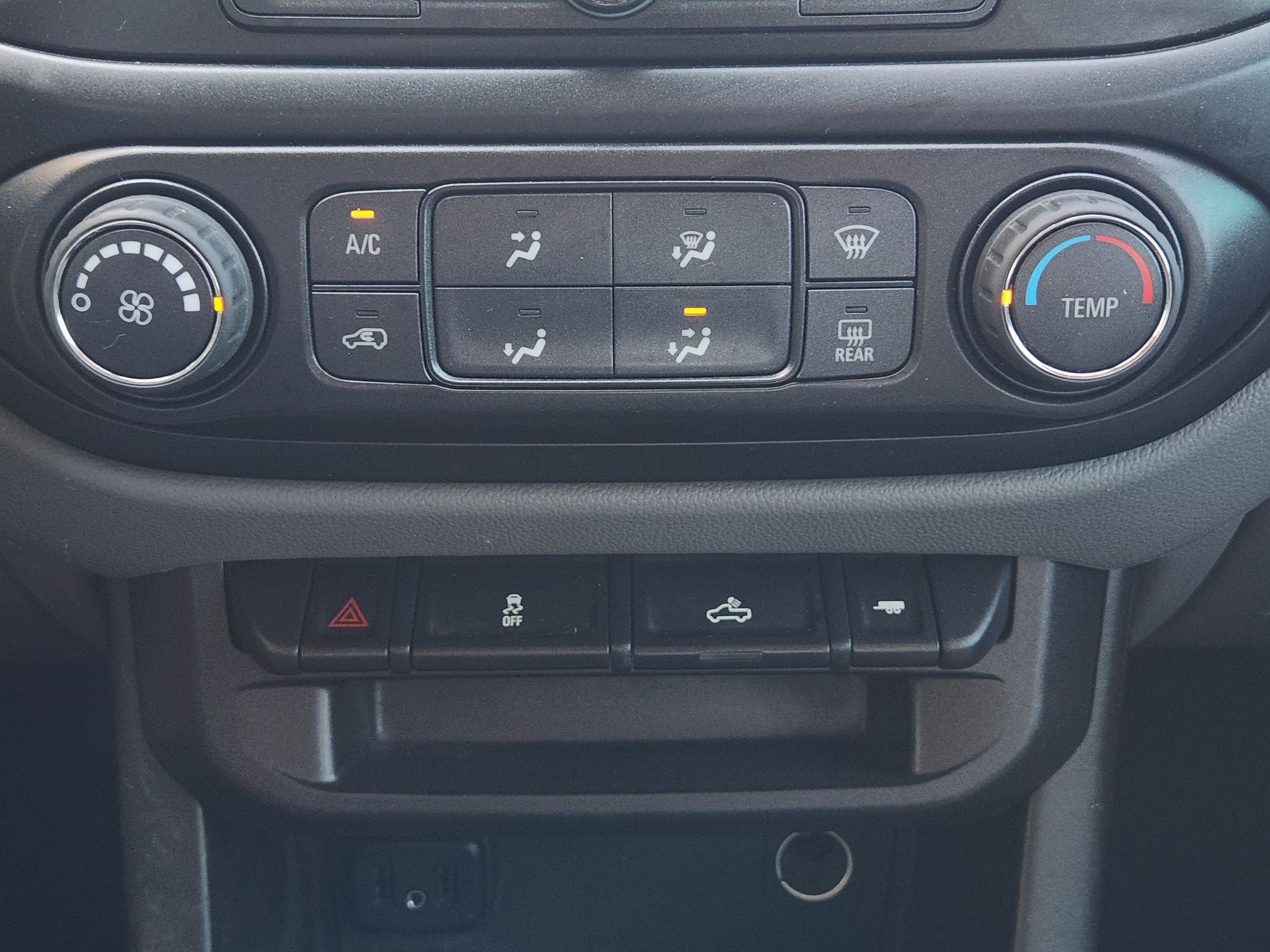 2022 GMC Canyon 2WD Elevation Standard