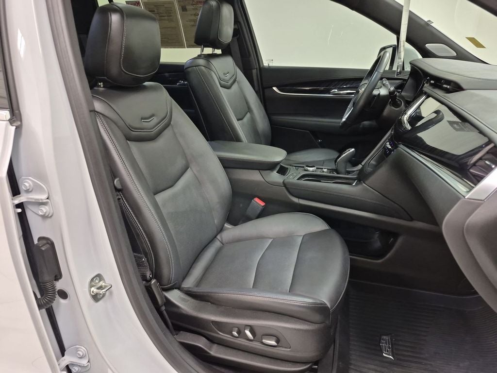 2024 Cadillac XT6 FWD Premium Luxury