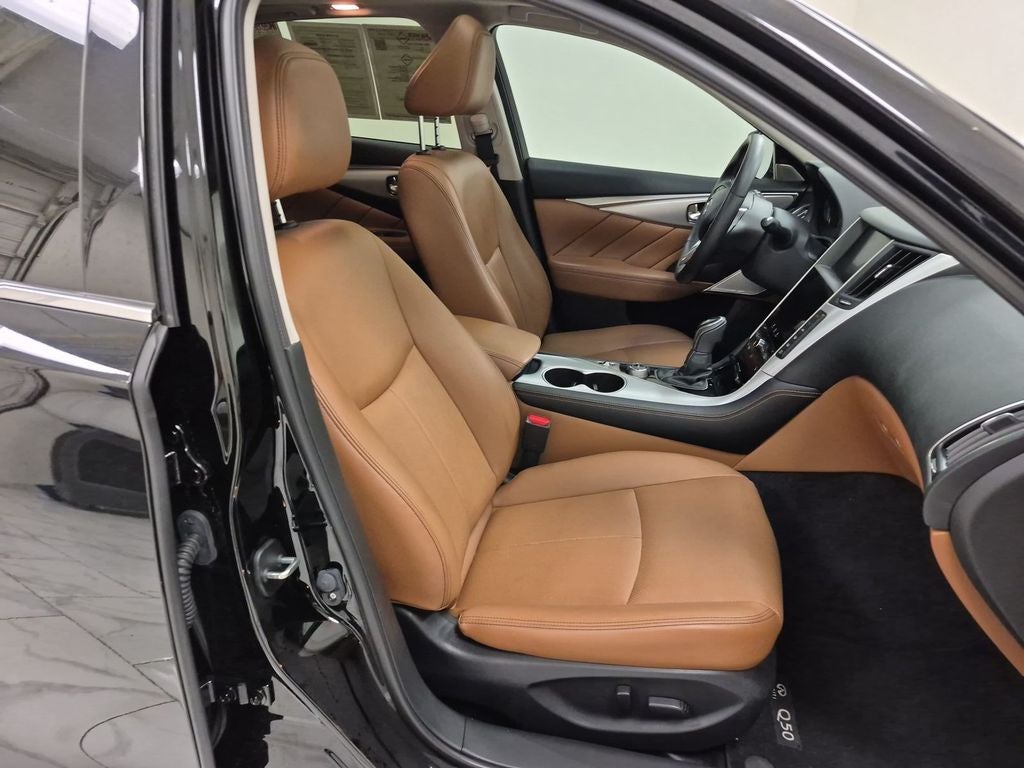 2023 INFINITI Q50 LUXE