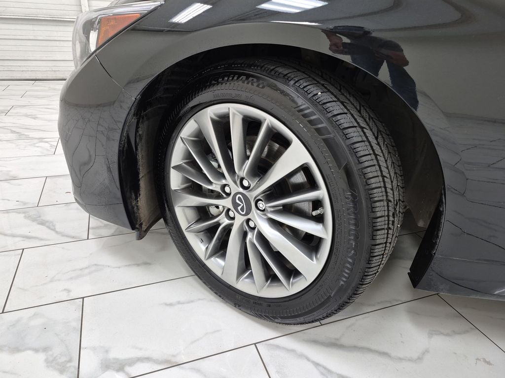 2023 INFINITI Q50 LUXE