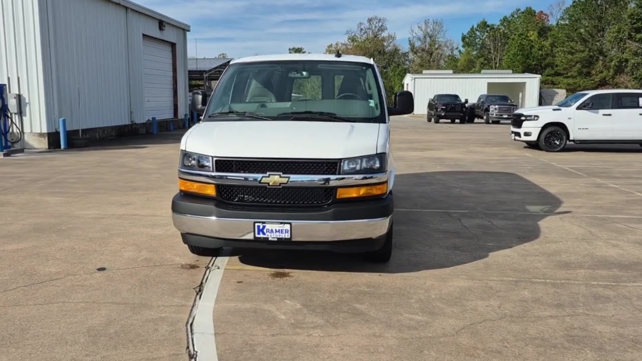 2025 Chevrolet Express Cargo 2500 WT