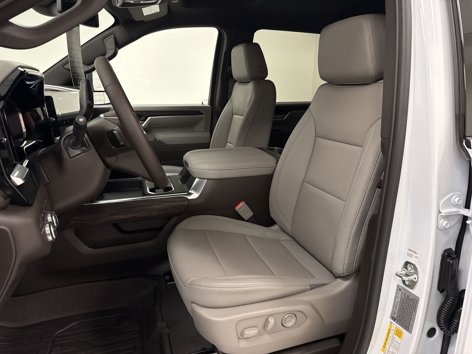 2026 GMC Sierra 3500 HD SLT DRW