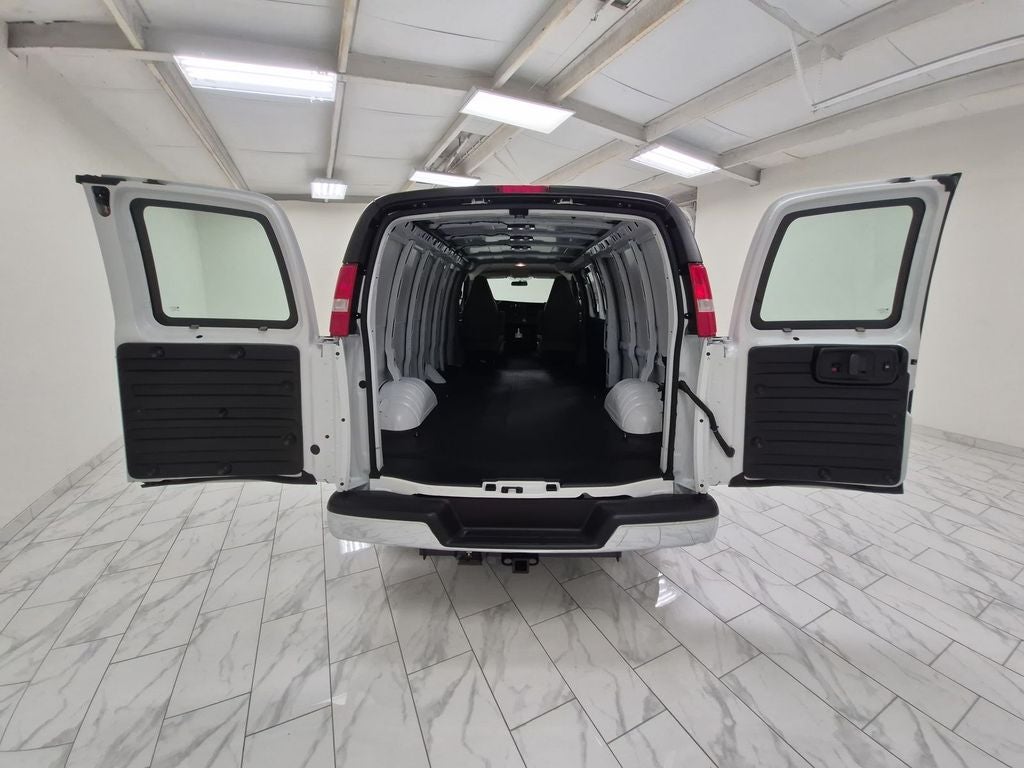 2025 GMC Savana Cargo 2500 Work Van