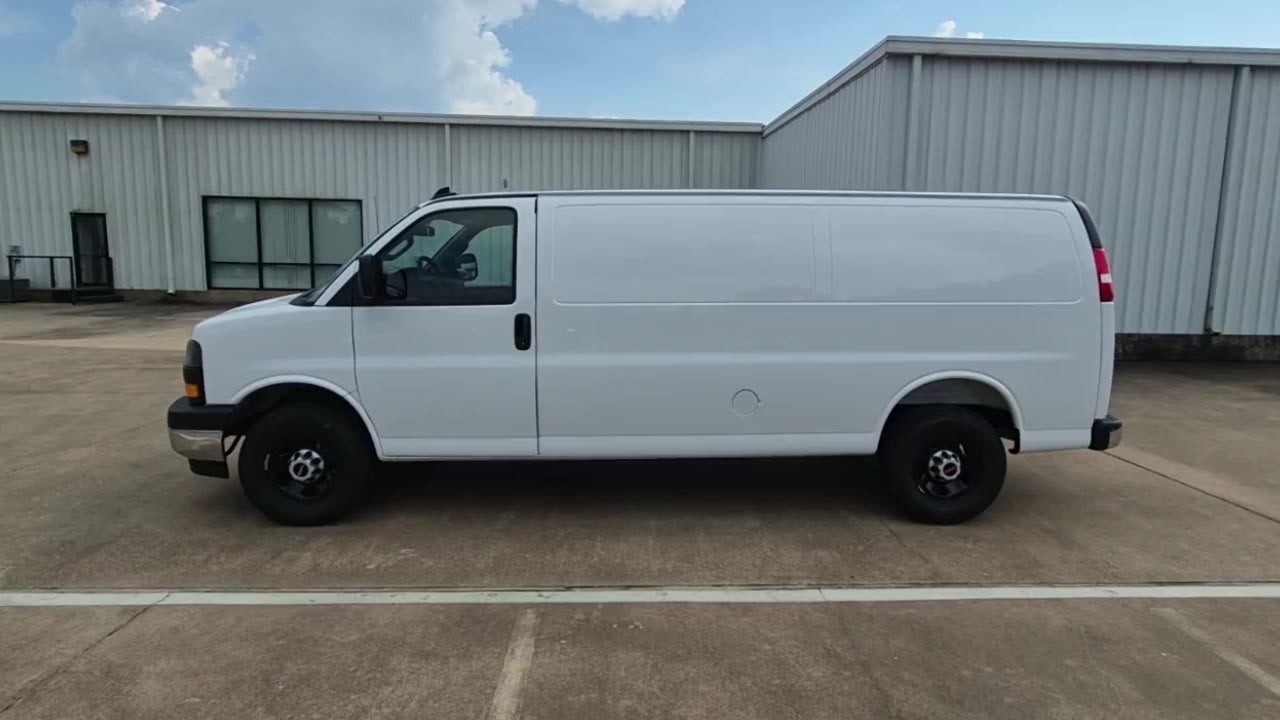 2025 GMC Savana Cargo 2500 Work Van