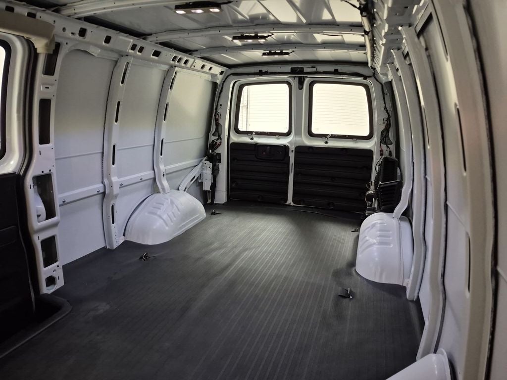 2025 GMC Savana Cargo 2500 Work Van