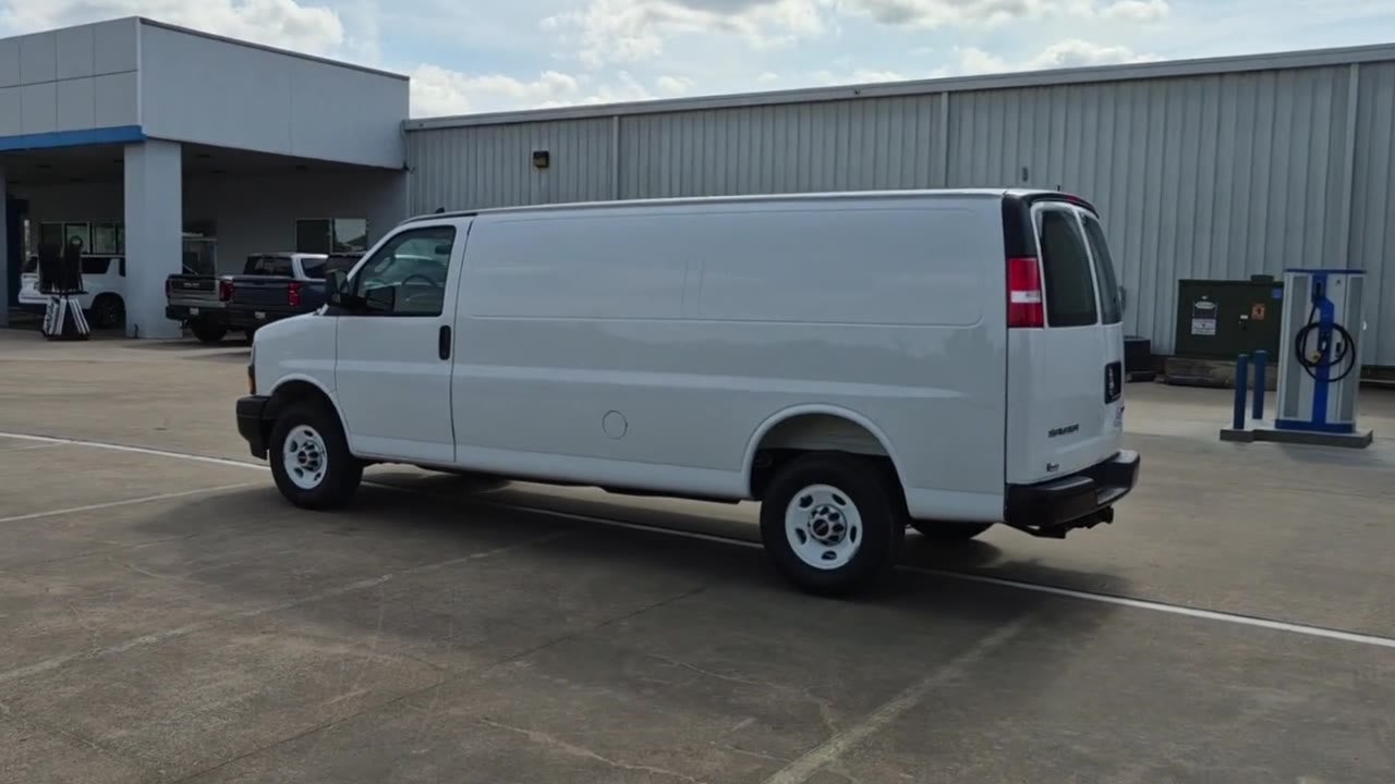 2025 GMC Savana Cargo 2500 Work Van