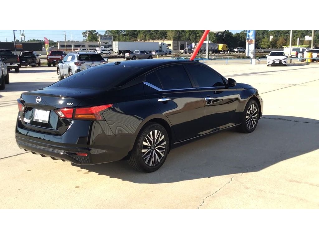 2024 Nissan Altima SV FWD