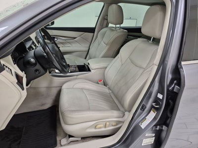 2015 INFINITI Q70L 4DR SDN V8 RWD