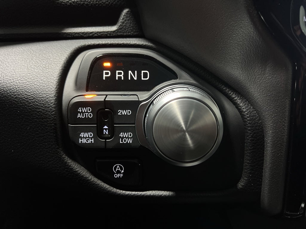 2025 RAM 1500 Laramie Crew Cab 4x4 5'7" Box