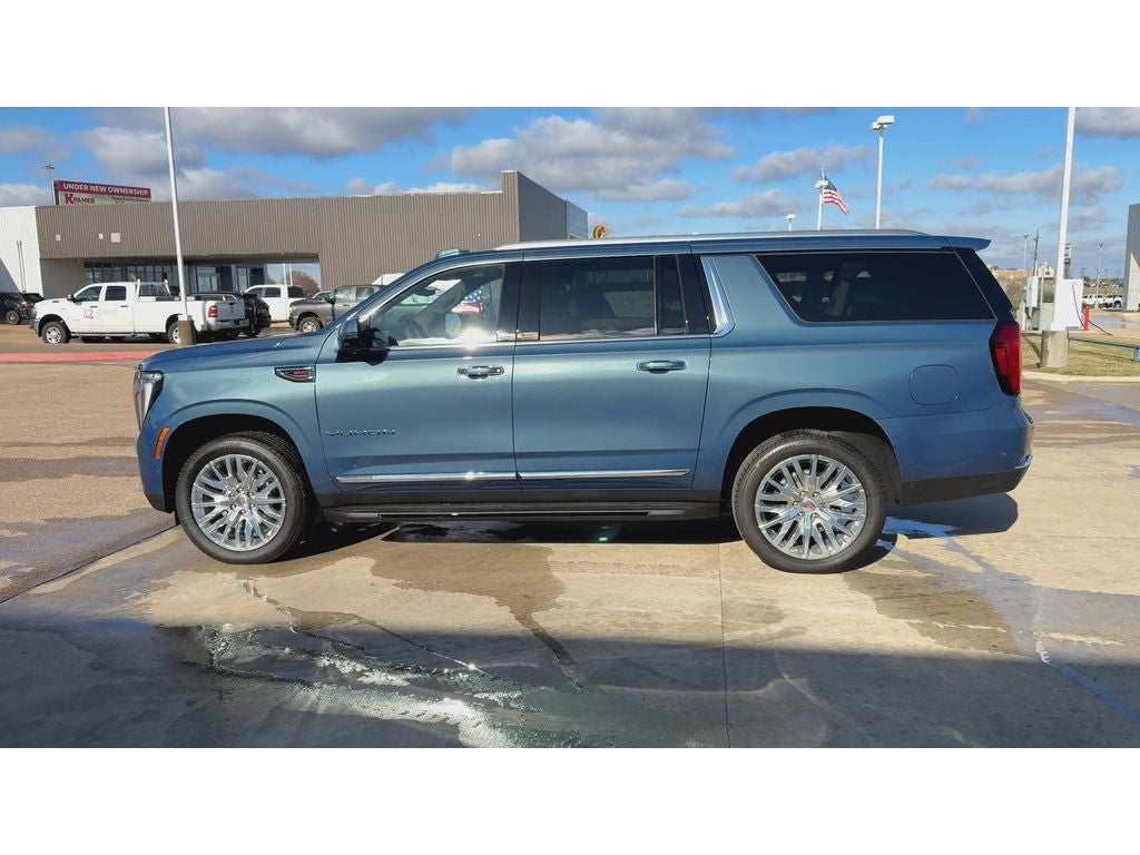 2026 GMC Yukon XL Elevation