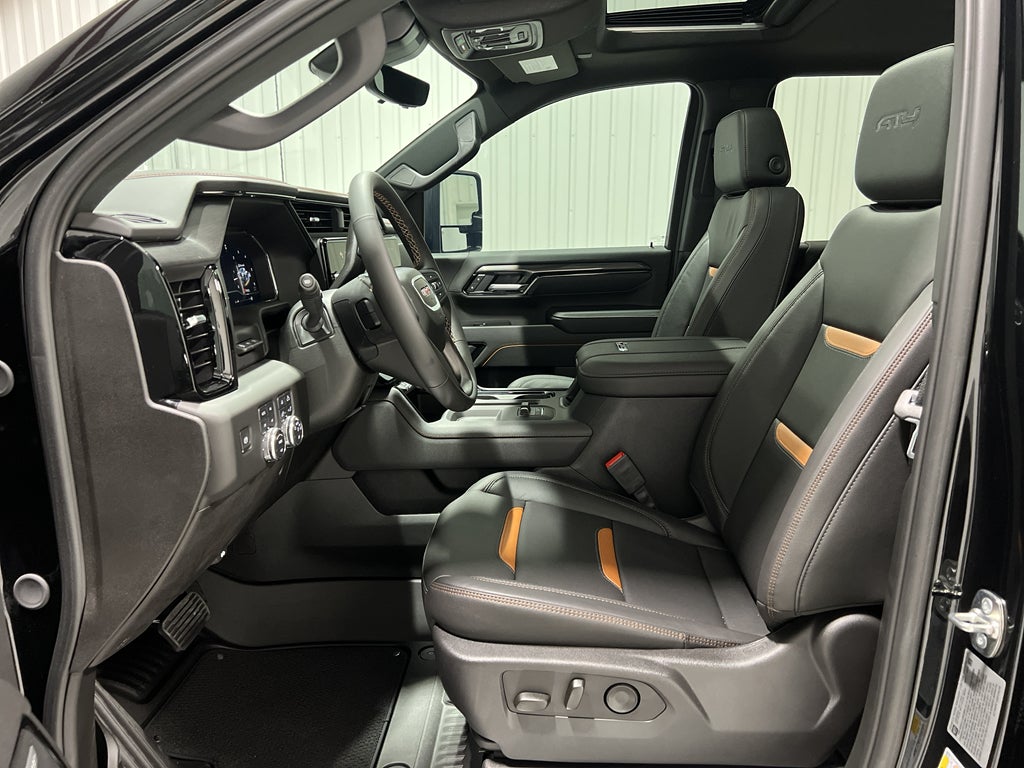 2025 GMC Sierra 2500 HD AT4