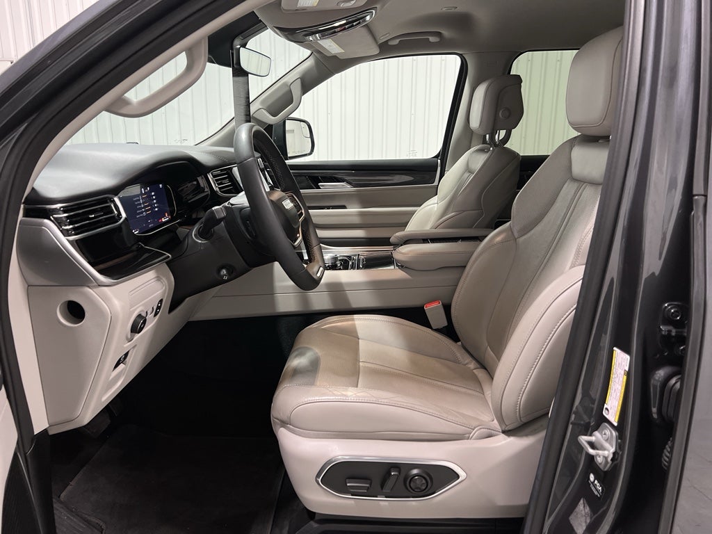 2022 Jeep Wagoneer Series I 4x2