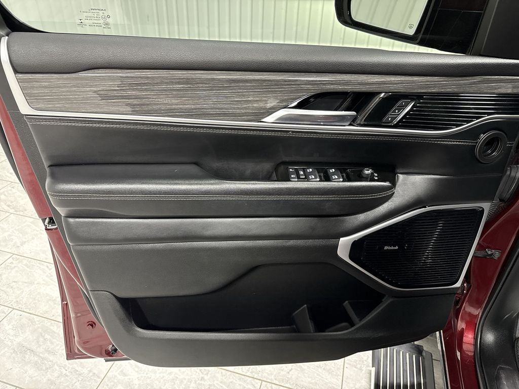 2022 Jeep Wagoneer Series III