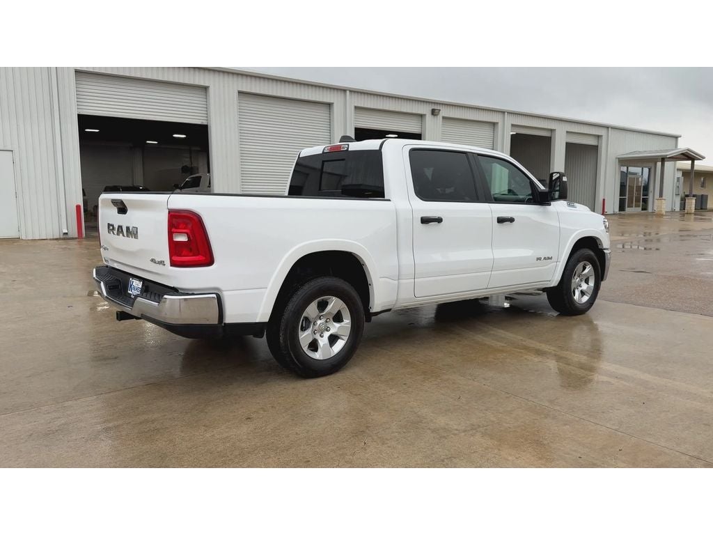 2025 RAM 1500 Lone Star Crew Cab 4x4 5'7' Box