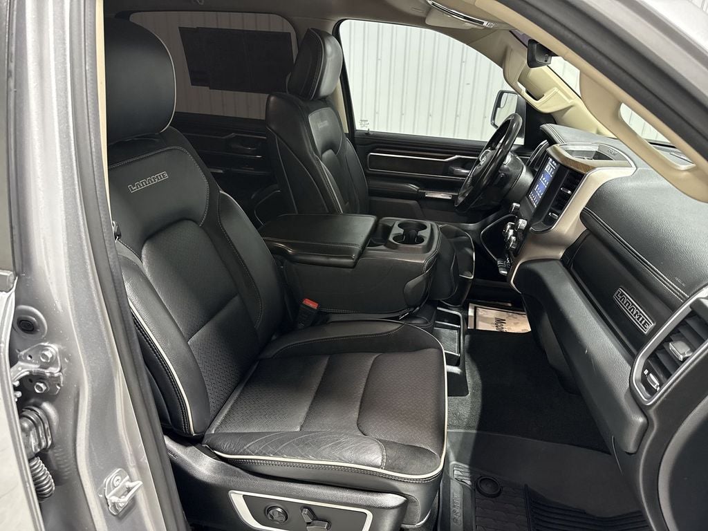 2021 RAM 1500 Laramie Crew Cab 4x4 5'7' Box