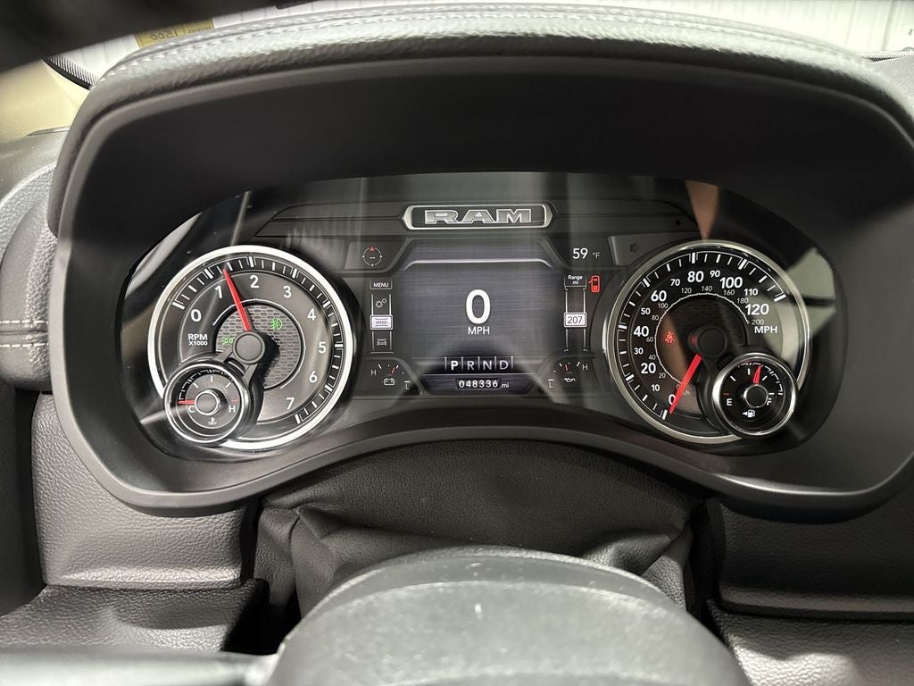 2021 RAM 1500 Laramie Crew Cab 4x4 6'4' Box