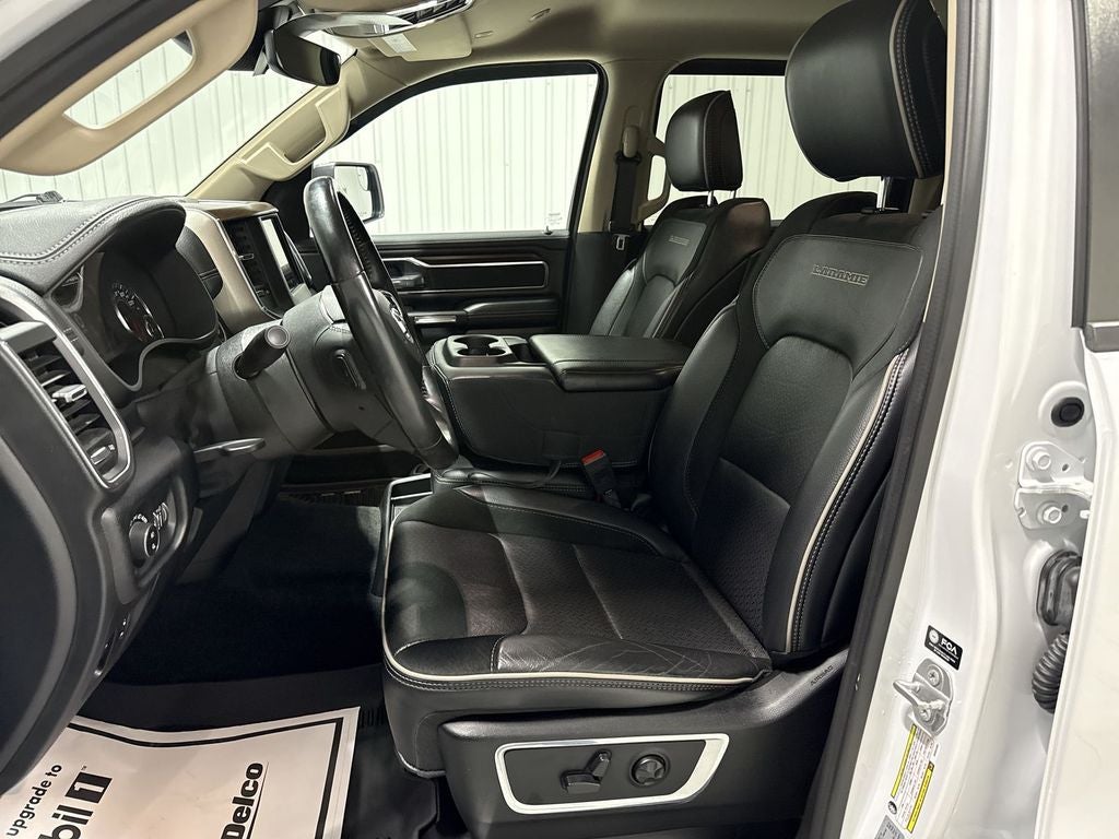 2021 RAM 1500 Laramie Crew Cab 4x4 6'4' Box