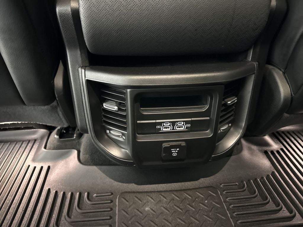 2021 RAM 1500 Laramie Crew Cab 4x4 6'4' Box