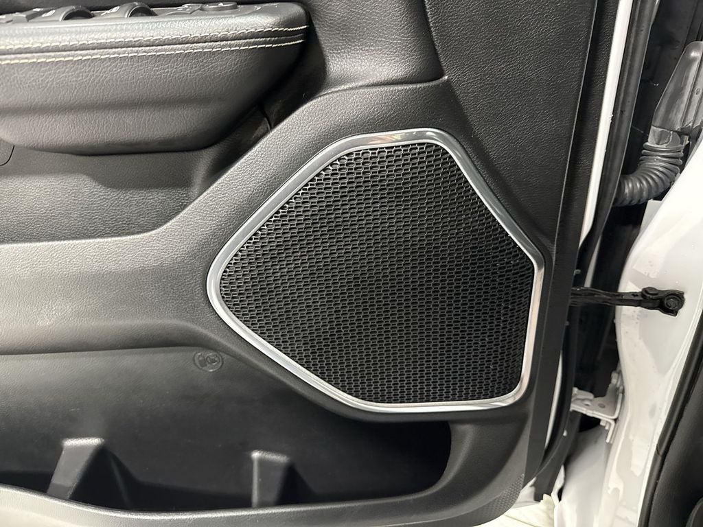 2021 RAM 1500 Laramie Crew Cab 4x4 6'4' Box