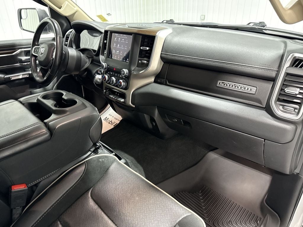 2021 RAM 1500 Laramie Crew Cab 4x4 6'4' Box