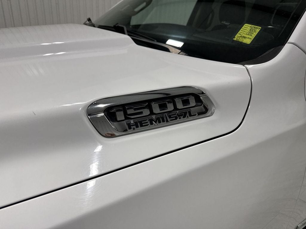 2021 RAM 1500 Laramie Crew Cab 4x4 6'4' Box