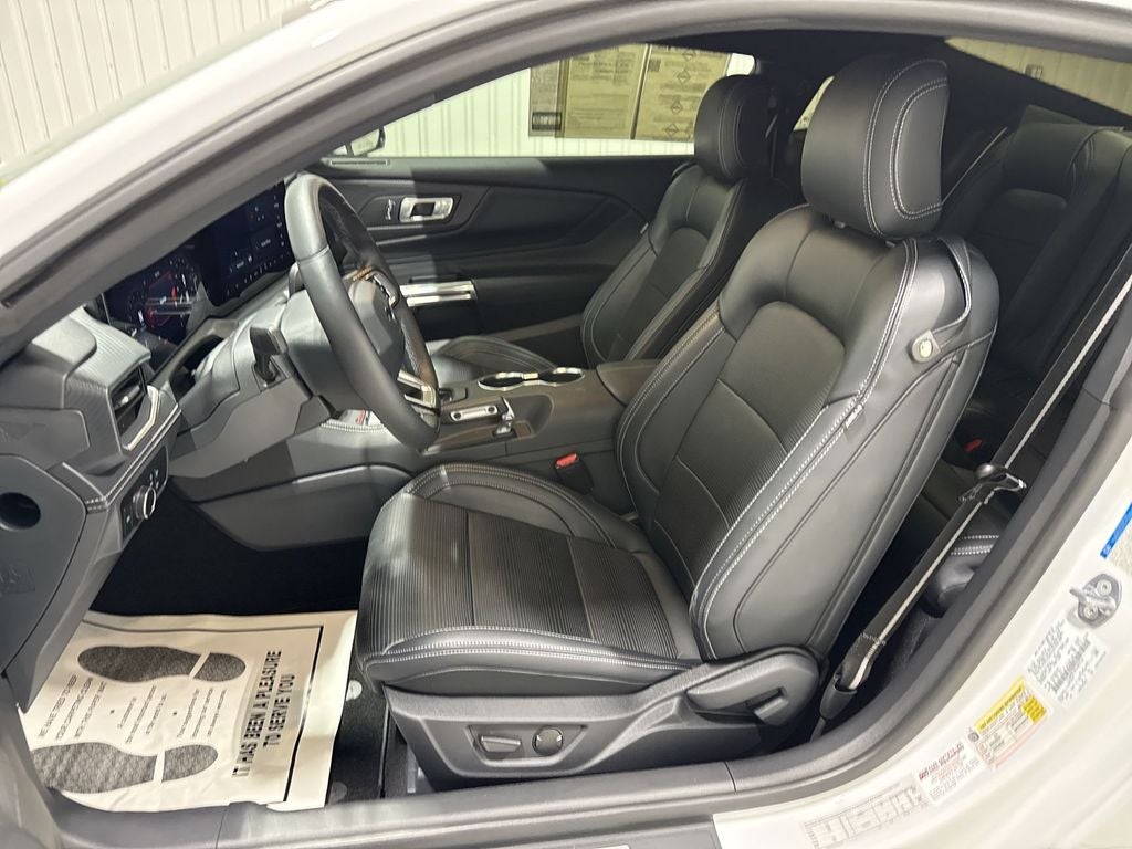 2025 Ford Mustang GT Premium Fastback