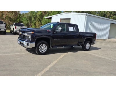 2024 Chevrolet Silverado LT