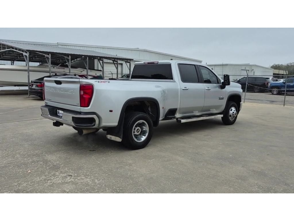 2021 Chevrolet Silverado 3500HD 4WD Crew Cab Long Bed LT