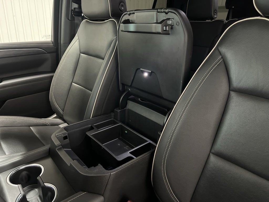 2022 GMC Yukon 2WD SLT