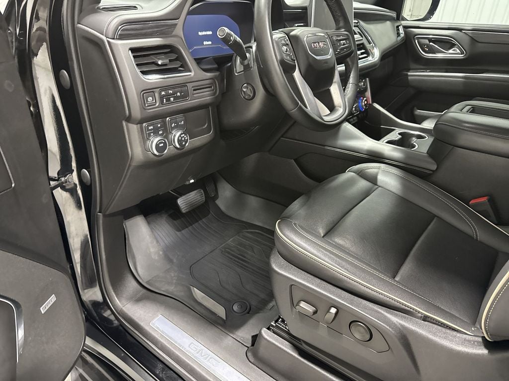 2023 GMC Yukon 4WD SLT