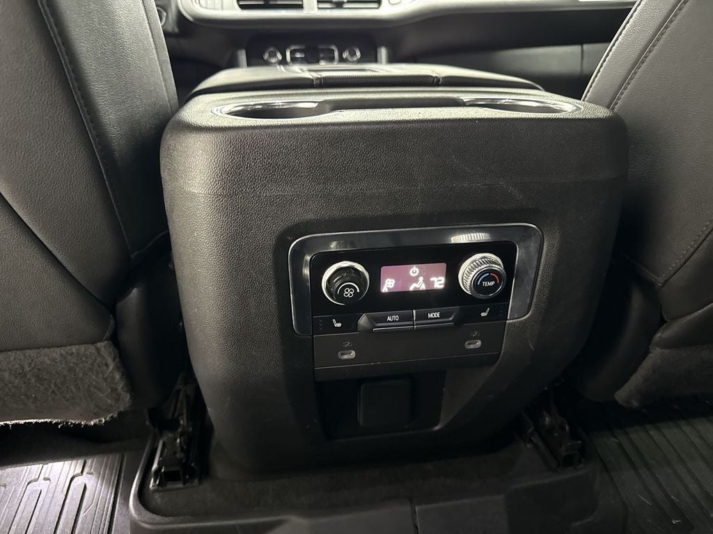 2023 GMC Yukon 4WD SLT