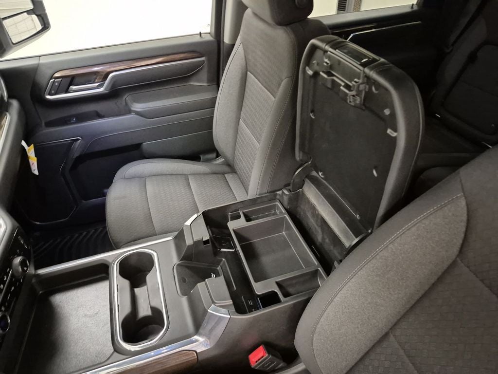 2025 Chevrolet Silverado 2500HD 4WD Crew Cab Standard Bed LT