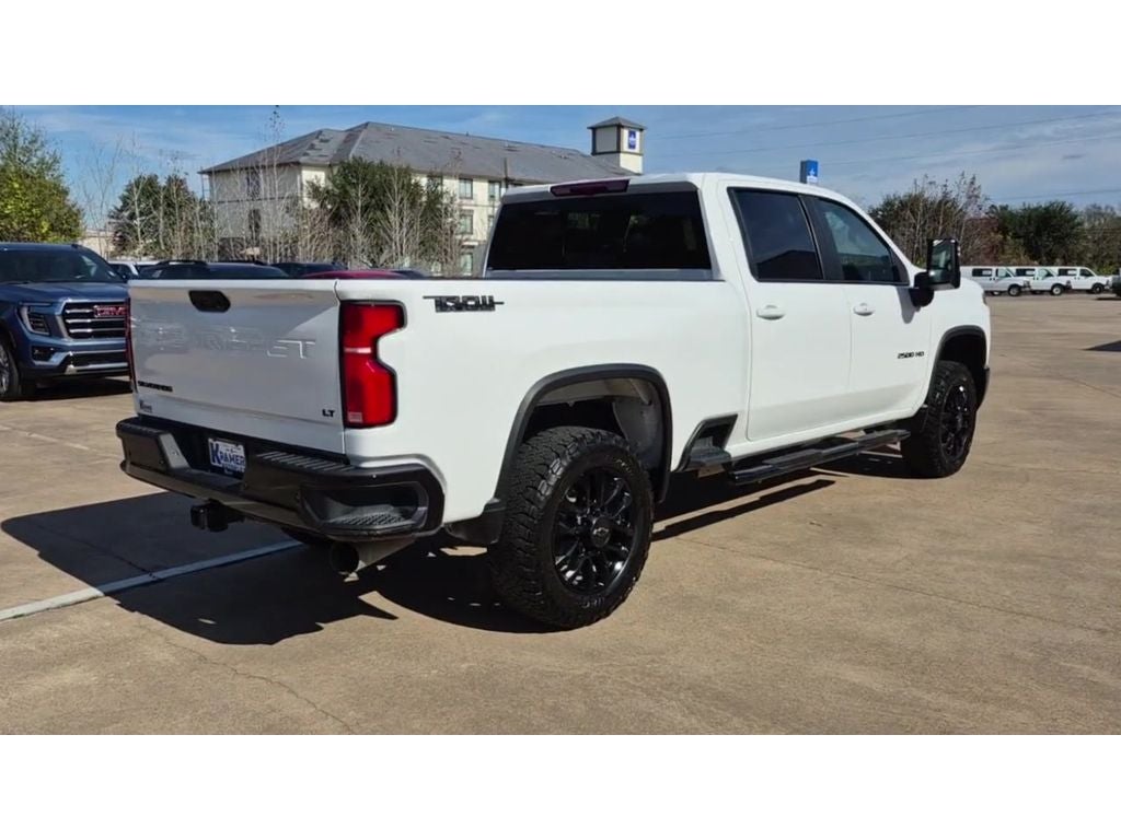 2025 Chevrolet Silverado 2500HD 4WD Crew Cab Standard Bed LT