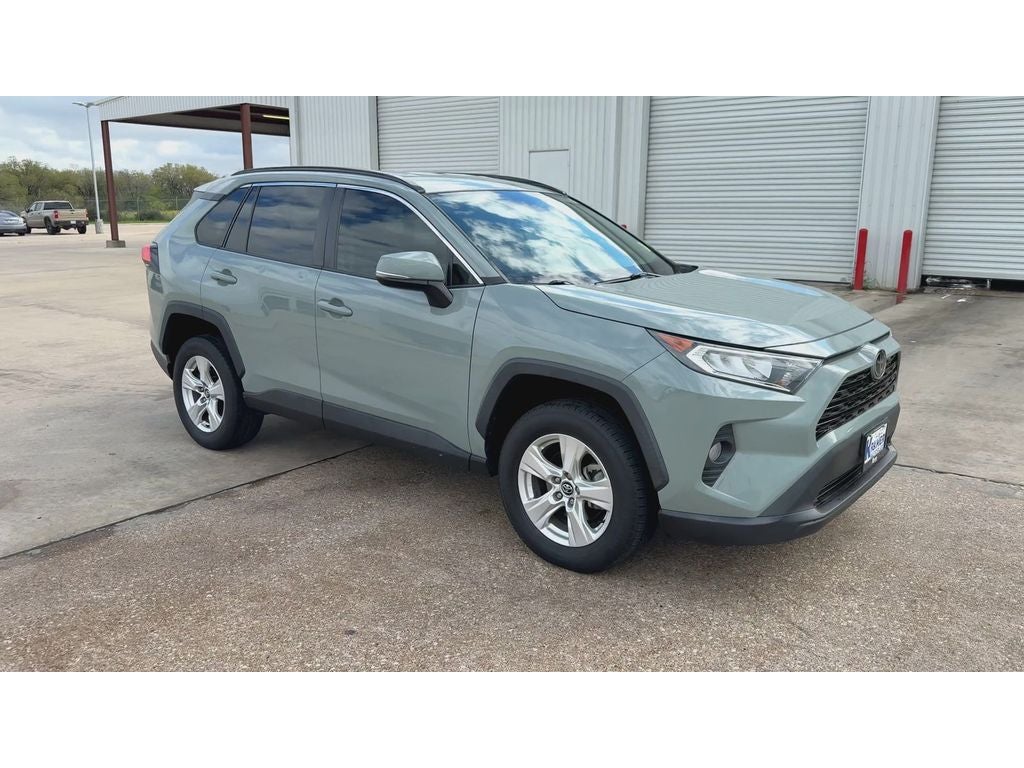 2020 Toyota RAV4 XLE