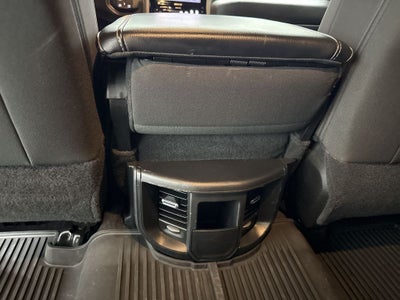 2025 RAM 3500 Tradesman Crew Cab 4x4 8' Box