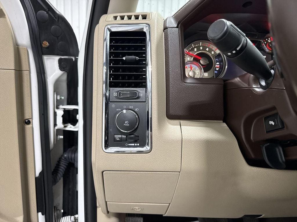 2017 RAM 3500 Laramie Longhorn Mega Cab 4x4 6'4' Box