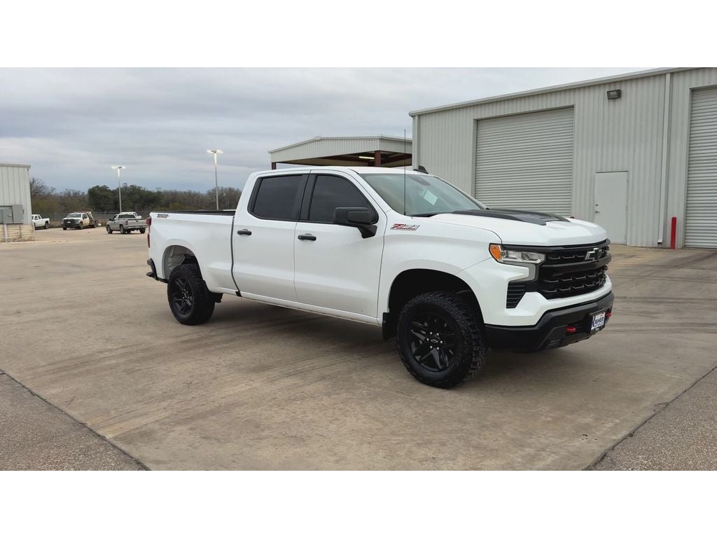 2023 Chevrolet Silverado 1500 4WD Crew Cab Standard Bed LT Trail Boss