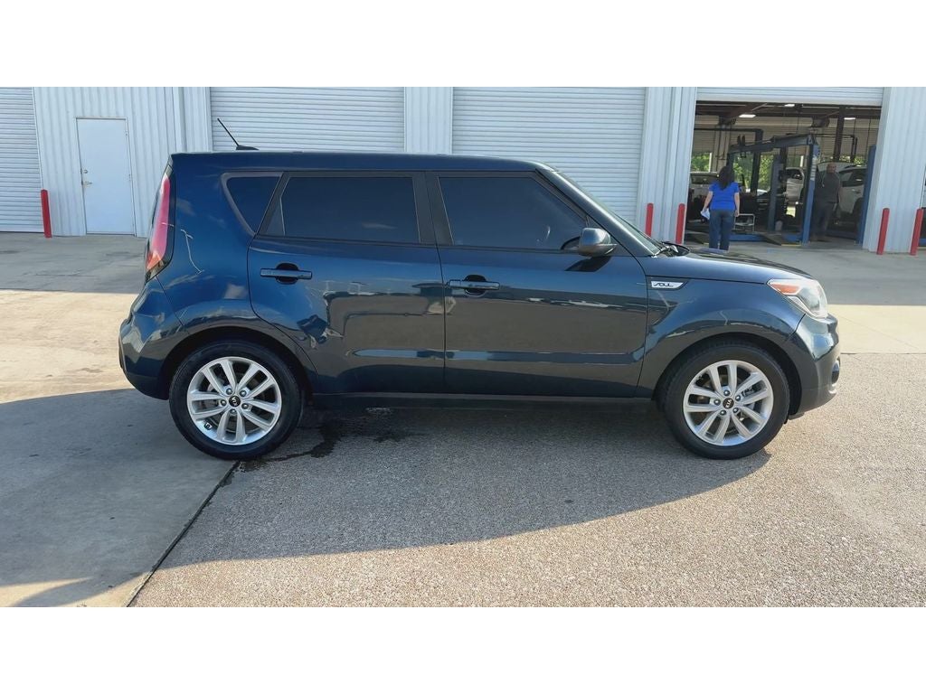 2019 Kia Soul +