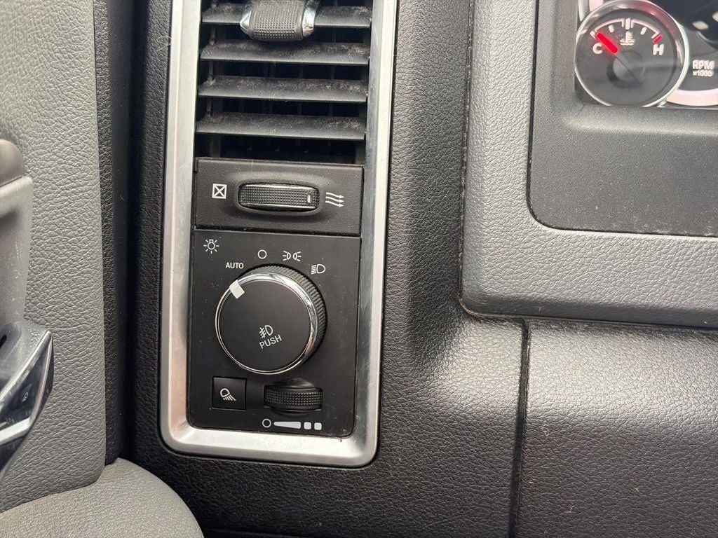 2019 RAM 1500 Classic Big Horn Crew Cab 4x4 6'4" Box