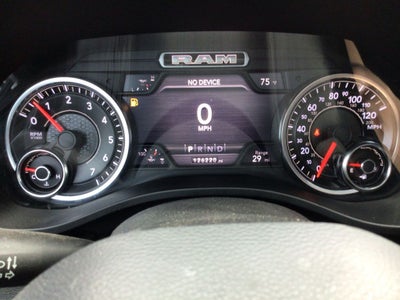 2019 RAM 1500 Laramie Crew Cab 4x4 5'7" Box