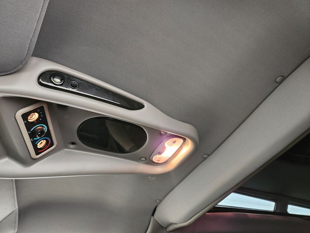 2021 Chevrolet Express Passenger 2500 1LS