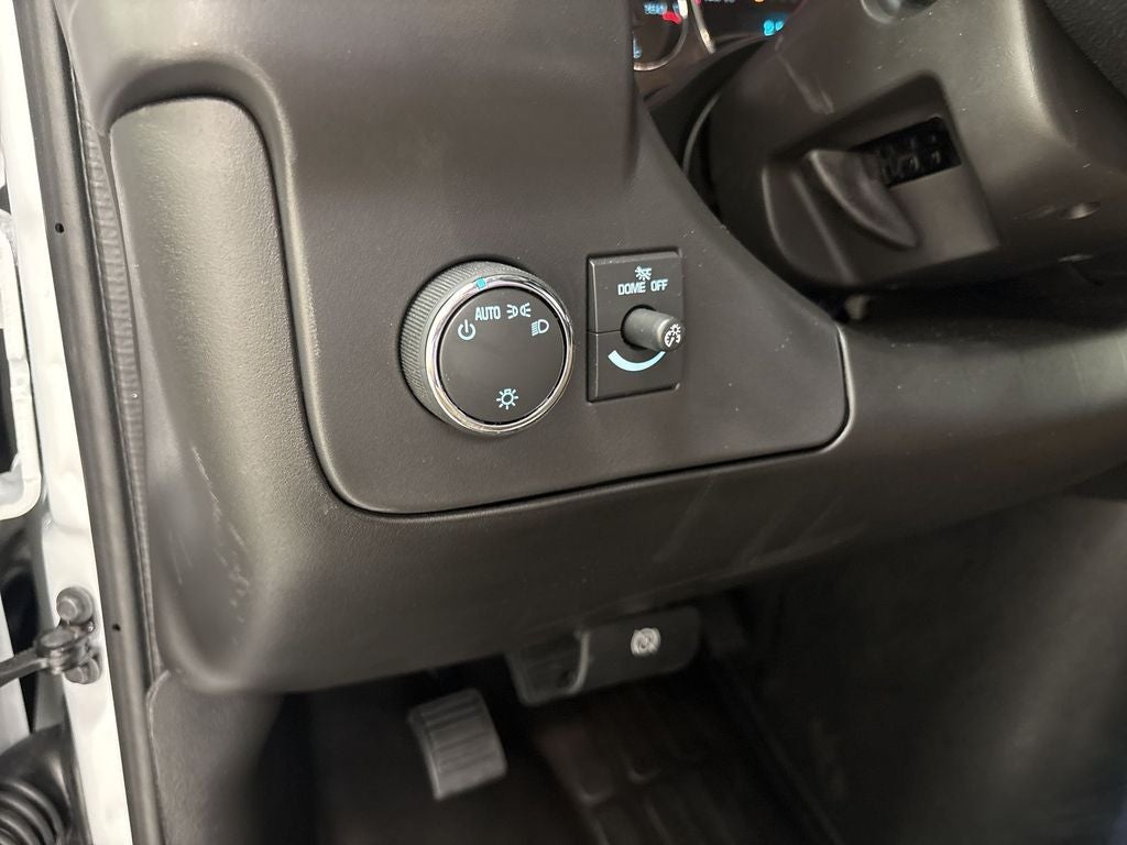 2026 Chevrolet Express Cargo Work Van - Photo 18
