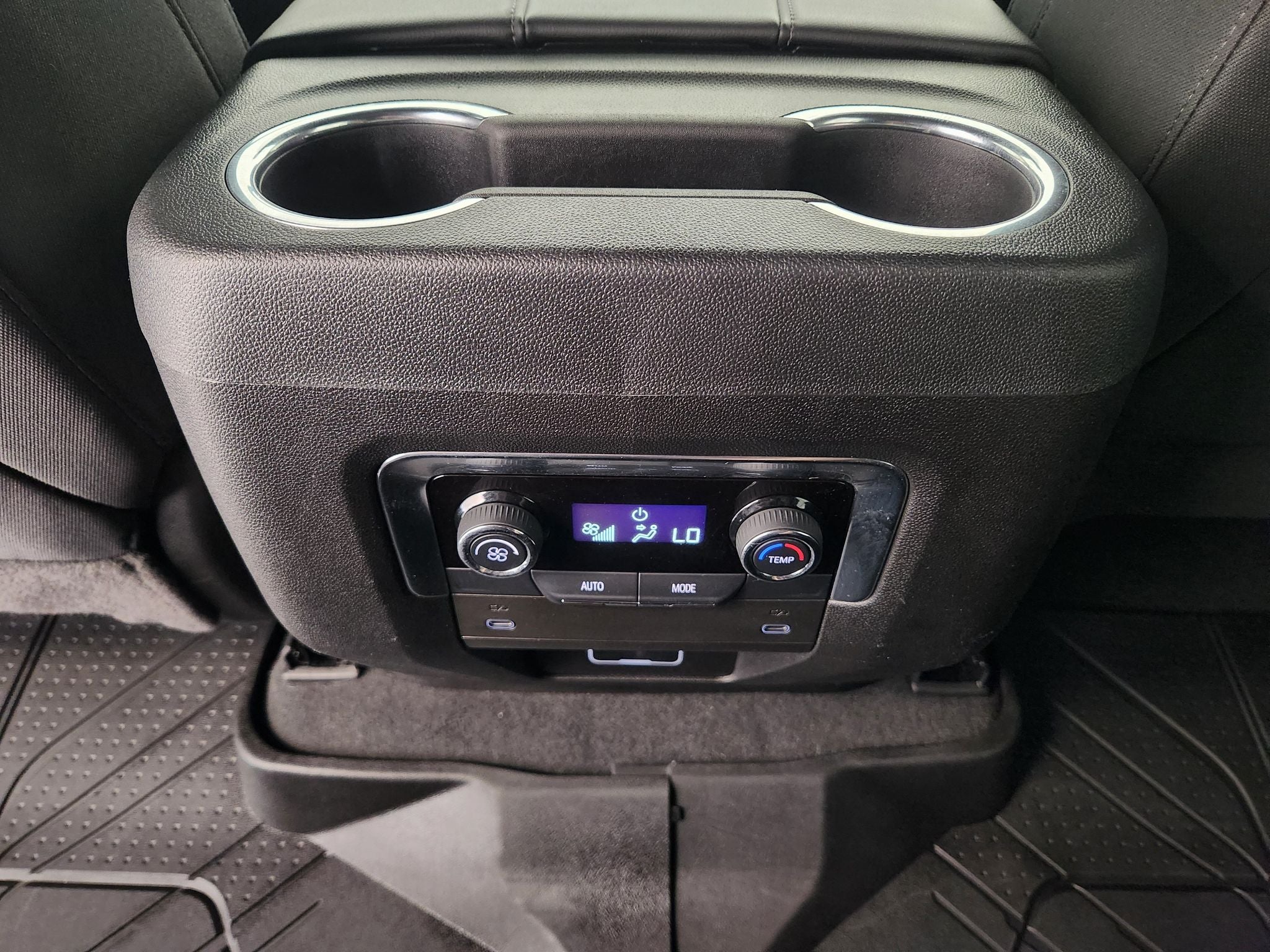 2025 Chevrolet Tahoe LS