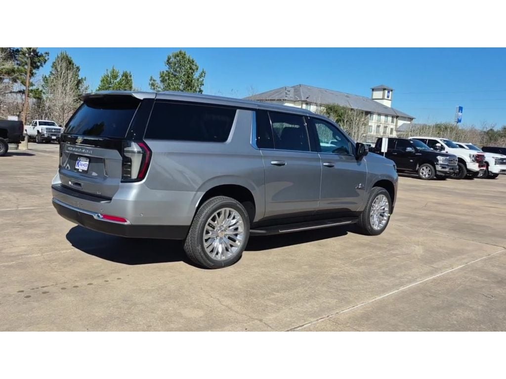 2026 Chevrolet Suburban LT